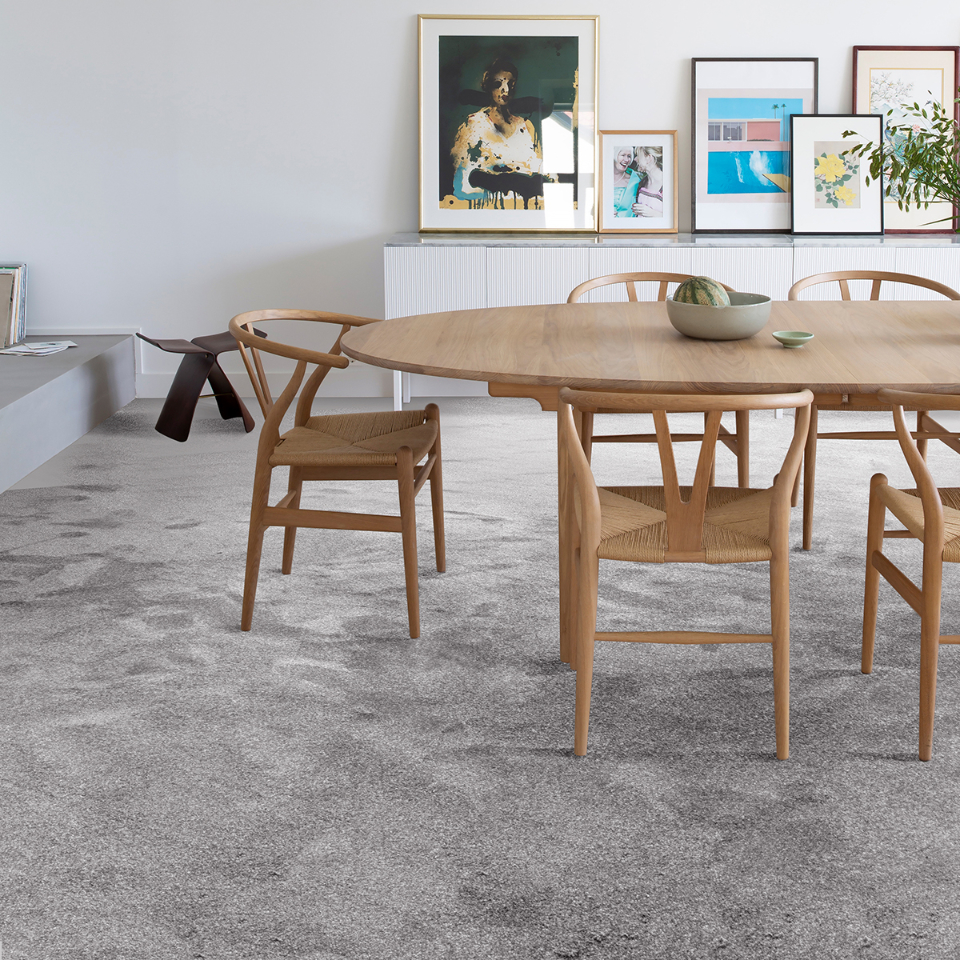 Arcadia saxony carpet in colour Silver